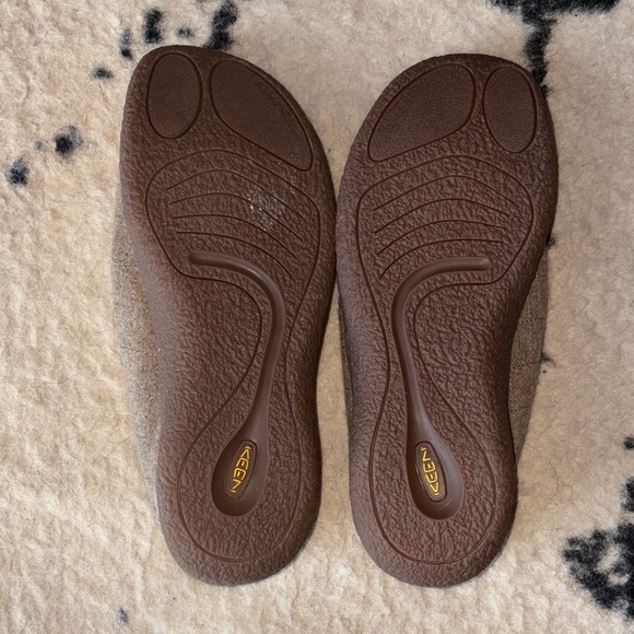 KEEN Howser Slip On Plaid Tan Loafers Casual Comfort Shoes size 9.5 - Picture 4 of 10